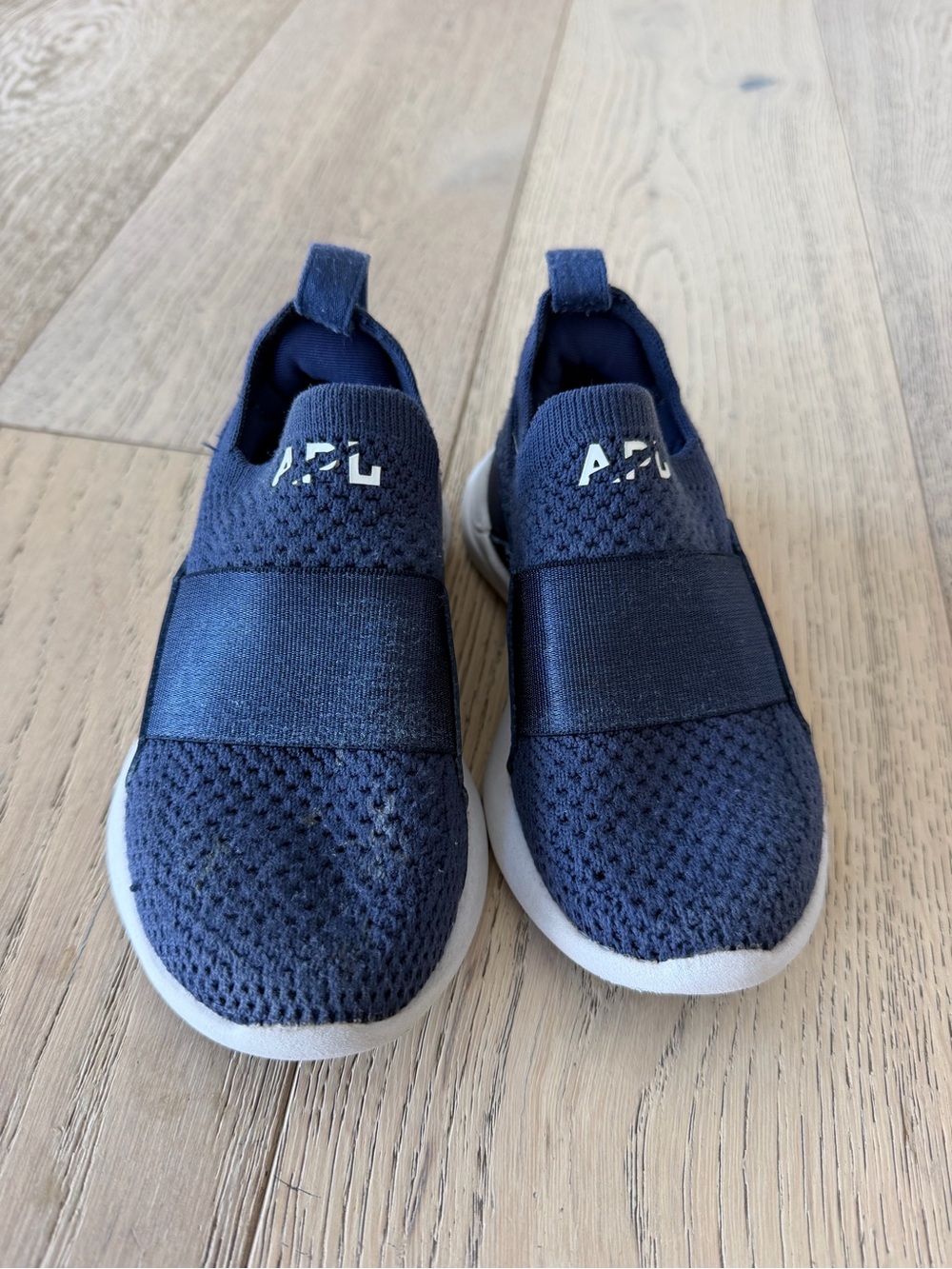 APL Kids Elastic-Band Slip-On Sneakers in Navy and White